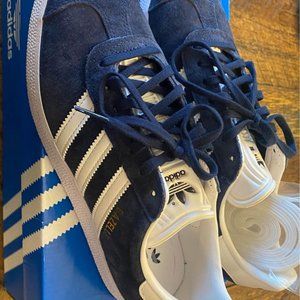 Navy Blue Adidas Gazelle Size Men's 6 / Women's 7